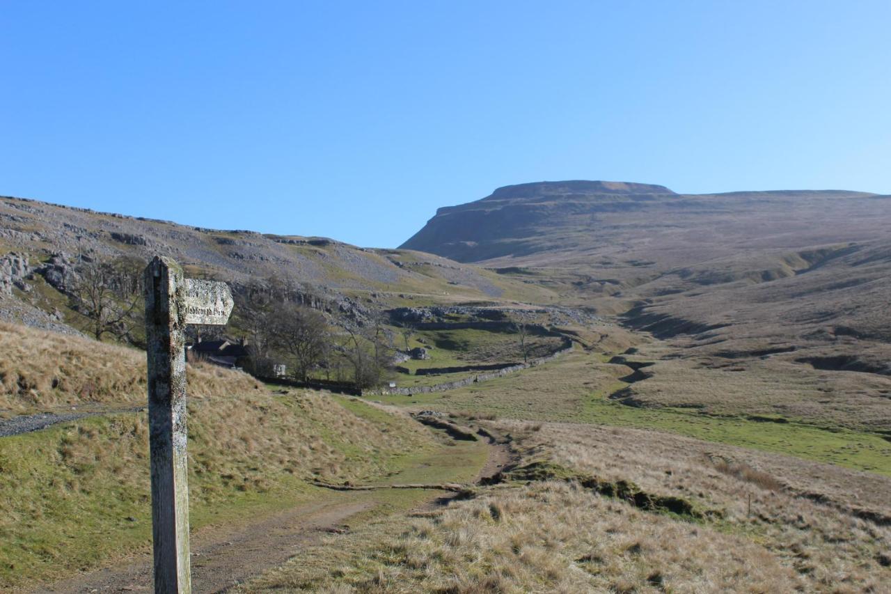 מלון אינגלטון Crina Bottom - Offgrid Mountain Escape In The Yorkshire Dales National Park מראה חיצוני תמונה